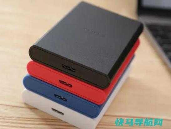 怎么区分移动硬盘和固态硬盘？移动硬盘使用时的放置问题
